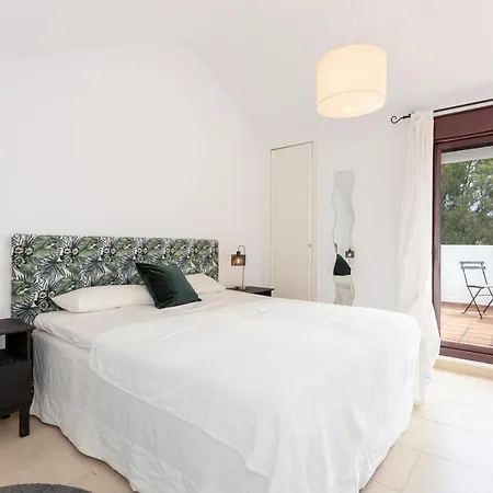 Apartment Luxury 4 Bedroom Penthouse Marbella